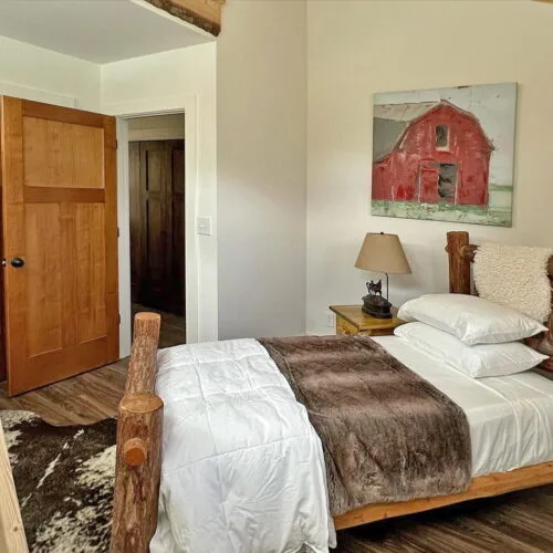 2nd bedroom-min