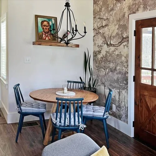 dining-entrance-min